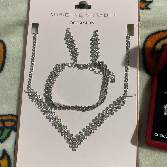 Jewelry bundle - Picture 2 of 4